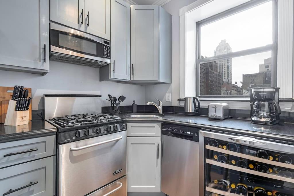 Gorgeous & Bright 3Bdr & 1Bth In Midtown Manhattan New York Eksteriør billede